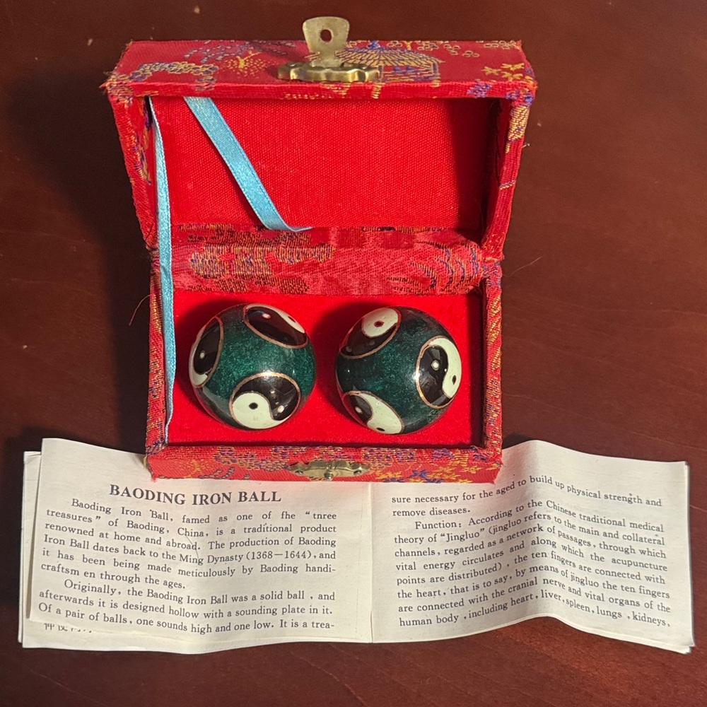 Vintage Chinese Baoding Meditation Stress Balls - Yin Yang Design.